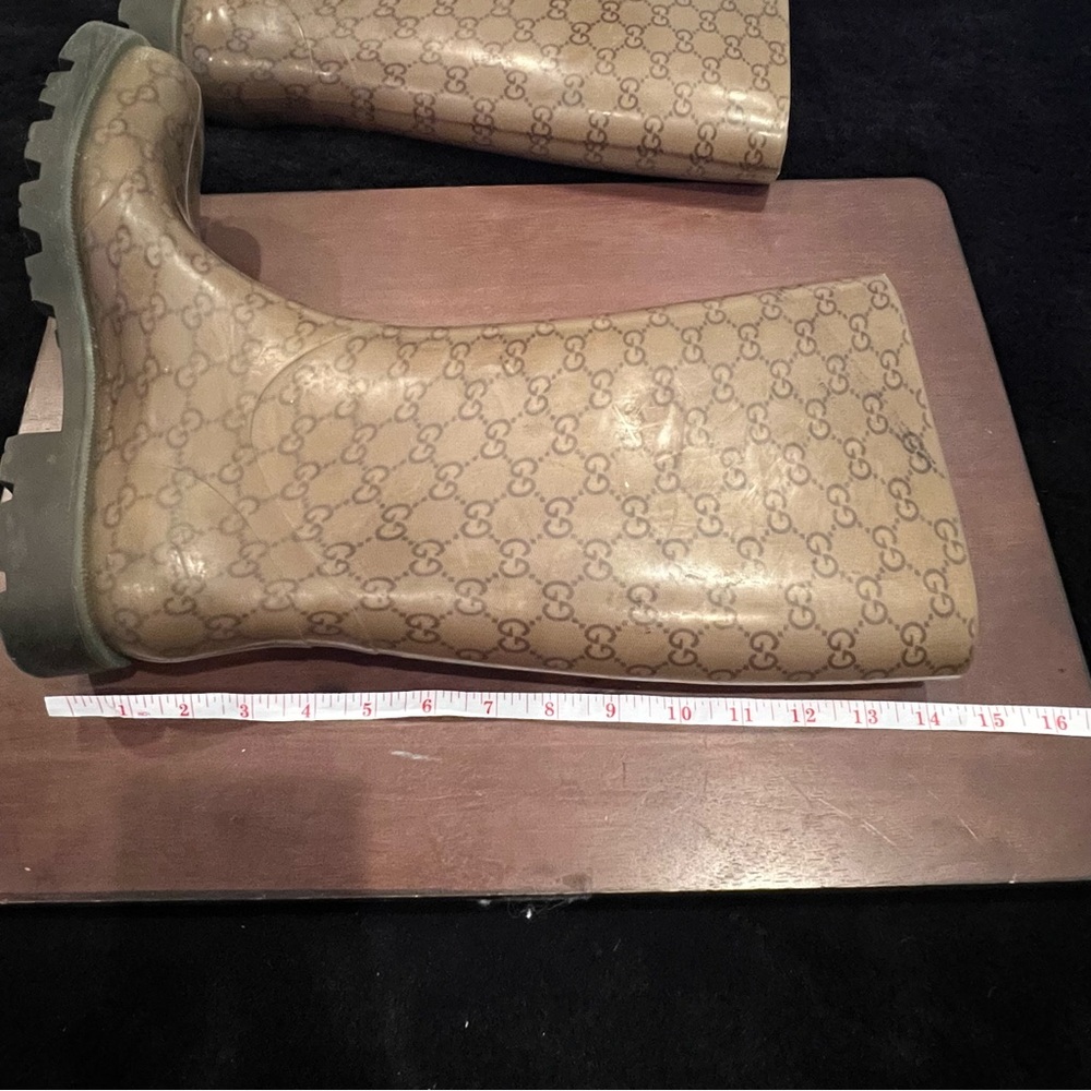 Gucci Women's Camel Rubber Rain Boots with Guccissima Monogram Size 41(US 10) - Picture 11 of 11